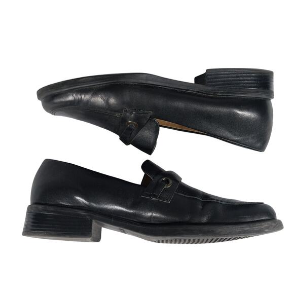 NATURALIZER! BLACK GENUINE LEATHER CLASSIC FRONT INSET HEELED LOAFERS! SZ 7.5M - Picture 6 of 10